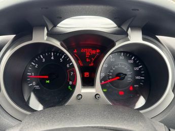 NISSAN JUKE 1.6 Tekna SUV 5dr Petrol XTRON Euro 6 (117 ps)