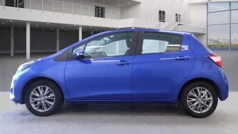 TOYOTA YARIS 1.5 VVT-i Icon Hatchback 5dr Petrol CVT Euro 6 (111 ps)