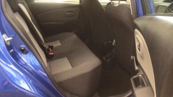 TOYOTA YARIS 1.5 VVT-i Icon Hatchback 5dr Petrol CVT Euro 6 (111 ps)
