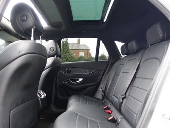 MERCEDES-BENZ GLC 2.1 GLC250d AMG Line (Premium) SUV 5dr Diesel G-Tronic 4MATIC Eu