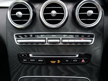 MERCEDES-BENZ GLC 2.1 GLC250d AMG Line (Premium) SUV 5dr Diesel G-Tronic 4MATIC Eu