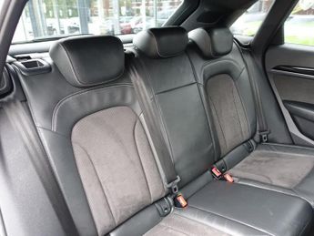 AUDI Q3 1.4 TFSI CoD Black Edition SUV 5dr Petrol S Tronic Euro 6 (s/s) 