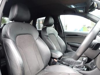 AUDI Q3 1.4 TFSI CoD Black Edition SUV 5dr Petrol S Tronic Euro 6 (s/s) 