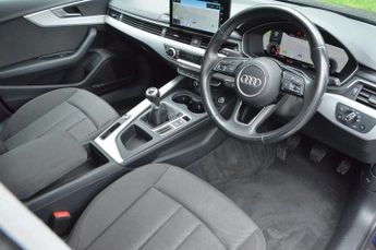 AUDI A4 2.0 TFSI 35 Technik Saloon 4dr Petrol Manual Euro 6 (s/s) (150 p
