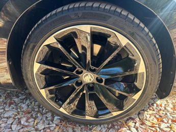 SKODA SUPERB 2.0 TDI SportLine Plus Estate 5dr Diesel DSG Euro 6 (s/s) (200 p