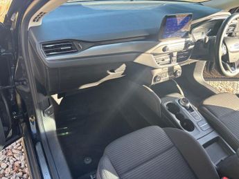 FORD FOCUS 1.5 EcoBlue Titanium Hatchback 5dr Diesel Auto Euro 6 (s/s) (120