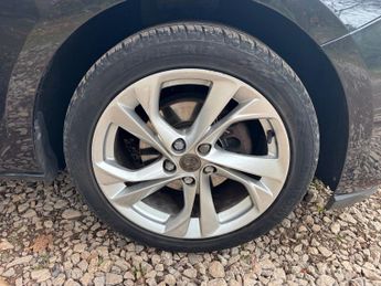 VAUXHALL ASTRA 1.4i Turbo SRi Nav Hatchback 5dr Petrol Manual Euro 6 (150 ps)