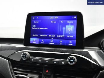 FORD KUGA 2.5 EcoBoost Duratec 14.4kWh ST-Line SUV 5dr Petrol Plug-in Hybr