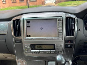 Toyota Alphard 2.4L