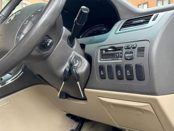 TOYOTA ALPHARD 2.4L