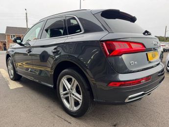 AUDI Q5 2.0 TDI 40 S line SUV 5dr Diesel S Tronic quattro Euro 6 (s/s) (