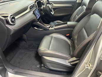 MG MG ZS 51.1kWh Trophy SUV 5dr Electric Auto (176 ps)