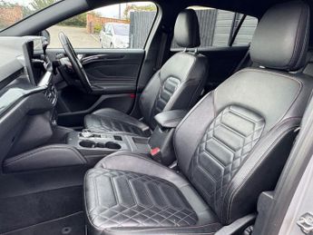 FORD FOCUS 1.5 EcoBlue ST-Line Vignale Estate 5dr Diesel Auto Euro 6 (s/s) 