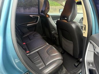 VOLVO XC60 2.4 D5 SE Lux SUV 5dr Diesel Geartronic AWD-HEATED BLACK LEATHER
