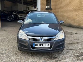 VAUXHALL ASTRA 1.6i 16v Life Hatchback 5dr Petrol Manual (155 g/km, 113 bhp)
