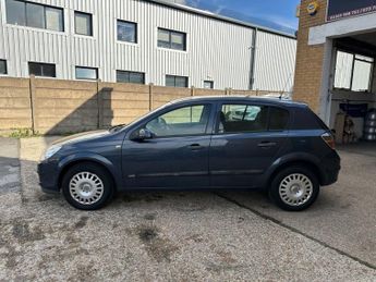 VAUXHALL ASTRA 1.6i 16v Life Hatchback 5dr Petrol Manual (155 g/km, 113 bhp)