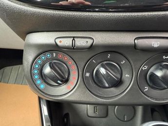 VAUXHALL CORSA 1.4i SE Hatchback 5dr Petrol Auto Euro 6 (90 ps)