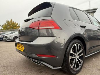 VOLKSWAGEN GOLF 1.5 TSI EVO GPF R-Line Hatchback 5dr Petrol DSG Euro 6 (s/s) (15