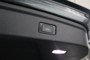 AUDI A5 2.0 TFSI 40 S line Sportback 5dr Petrol S Tronic Euro 6 (s/s) (1