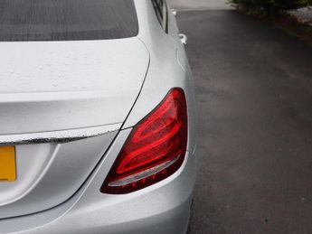 MERCEDES-BENZ C-CLASS 2.1 C220d Sport (Premium Plus) Saloon 4dr Diesel G-Tronic+ Euro 