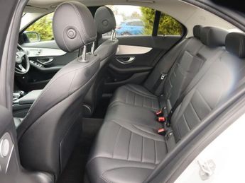 MERCEDES-BENZ C-CLASS 2.1 C220d Sport (Premium Plus) Saloon 4dr Diesel G-Tronic+ Euro 