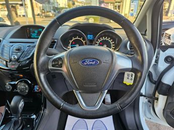 FORD FIESTA AUTOMATIC 1.6 Zetec Hatchback 5dr Petrol Powershift Euro 5 (105 