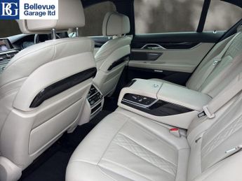 BMW 7 SERIES 3.0 740d M Sport Saloon 4dr Diesel Auto xDrive Euro 6 (s/s) (320