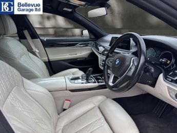 BMW 7 SERIES 3.0 740d M Sport Saloon 4dr Diesel Auto xDrive Euro 6 (s/s) (320