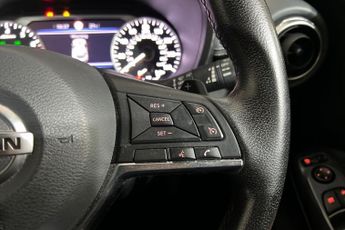 NISSAN JUKE 1.0 DIG-T N-Connecta SUV 5dr Petrol DCT Auto Euro 6 (s/s) (114 p