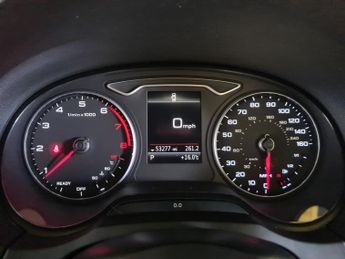 AUDI A3 1.5 TFSI CoD Black Edition Saloon 4dr Petrol S Tronic Euro 6 (s/