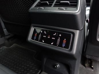 AUDI E-TRON 55 Launch Edition SUV 5dr Electric Auto quattro 95kWh (408 ps) £