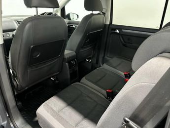 VOLKSWAGEN TOURAN 1.6 TDI SE MPV 5dr Diesel DSG Euro 5 (105 ps)