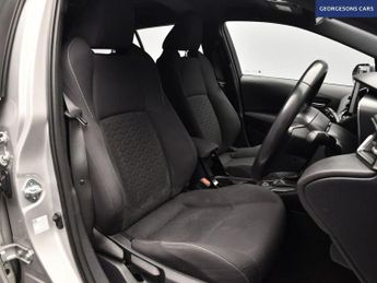 TOYOTA COROLLA 1.8 VVT-h GPF Icon Touring Sports 5dr Petrol Hybrid CVT Euro 6 (
