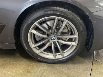 BMW 5 SERIES 2.0 520d M Sport Saloon 4dr Diesel Auto Euro 6 (s/s) (190 ps)