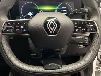 RENAULT MEGANE E-TECH 60kWh equilibre Hatchback 5dr Electric Auto (optimum charge) (22