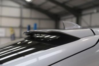 HONDA CIVIC 1.0 VTEC Turbo SR Hatchback 5dr Petrol CVT Euro 6 (s/s) (126 ps)