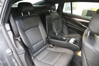 BMW 5 SERIES GRAN TURISMO 3.0 535d M Sport GT 5dr Diesel Auto Euro 6 (s/s) (313 ps)
