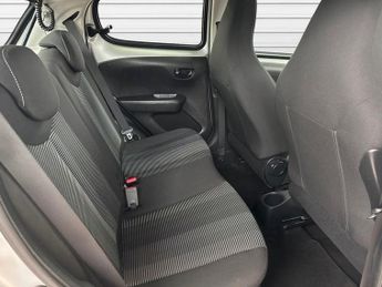 PEUGEOT 108 1.0 Active Top! 5dr Petrol Manual Euro 6 (68 ps)