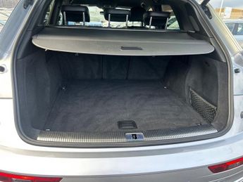 AUDI Q5 2.0 TDI 40 S line SUV 5dr Diesel S Tronic quattro Euro 6 (s/s) (