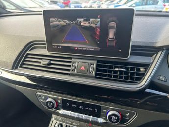 AUDI Q5 2.0 TDI 40 S line SUV 5dr Diesel S Tronic quattro Euro 6 (s/s) (
