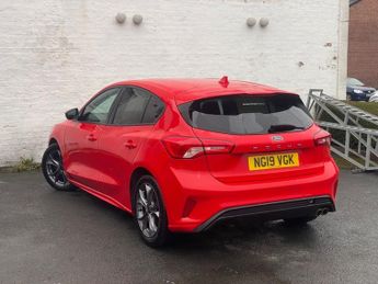 FORD FOCUS 1.0T EcoBoost ST-Line Hatchback 5dr Petrol Manual Euro 6 (s/s) (