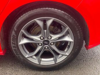 FORD FOCUS 1.0T EcoBoost ST-Line Hatchback 5dr Petrol Manual Euro 6 (s/s) (