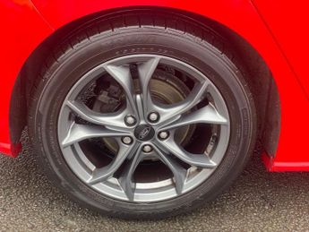 FORD FOCUS 1.0T EcoBoost ST-Line Hatchback 5dr Petrol Manual Euro 6 (s/s) (