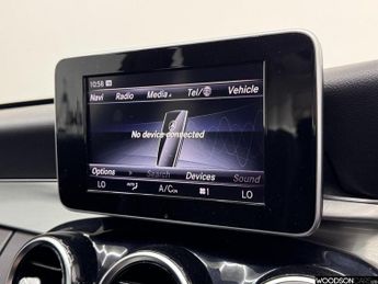 MERCEDES-BENZ C-CLASS C-CLASS 2.0 C200 Sport (Premium) Saloon 4dr Petrol G-Tronic+ Eur