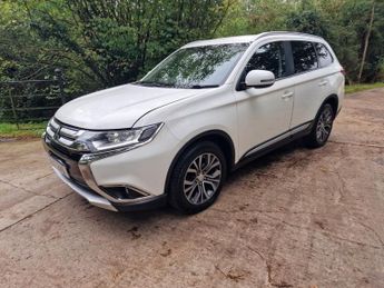 MITSUBISHI OUTLANDER 2.2 DI-D 3 SUV 5dr Diesel Manual 4WD Euro 6 (s/s) (147 ps)