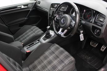 VOLKSWAGEN GOLF 2.0 TDI BlueMotion Tech GTD Hatchback 5dr Diesel DSG Euro 6 (s/s