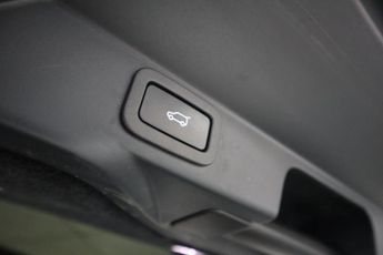 LAND ROVER RANGE ROVER SPORT 3.0 SD V6 Autobiography Dynamic SUV 5dr Diesel Auto 4WD Euro 6 (