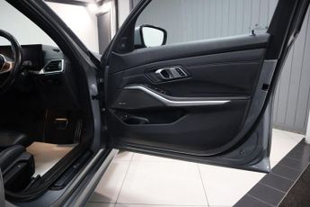 BMW 3 SERIES 2.0 330e 12kWh M Sport Touring 5dr Petrol Plug-in Hybrid Auto Eu