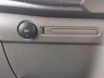 FORD TRANSIT 2.0 350 EcoBlue Leader Luton 2dr Diesel Manual RWD L3 Euro 6 (s/