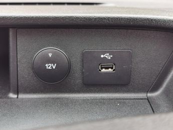 FORD TRANSIT 2.0 350 EcoBlue Leader Luton 2dr Diesel Manual RWD L3 Euro 6 (s/